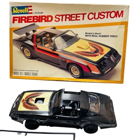 REVELL PONTIAC FIREBIRD STREET CUSTOM SCALE 1:25 MODEL KIT 7230 -REBUILDER- - Picture 1 of 16